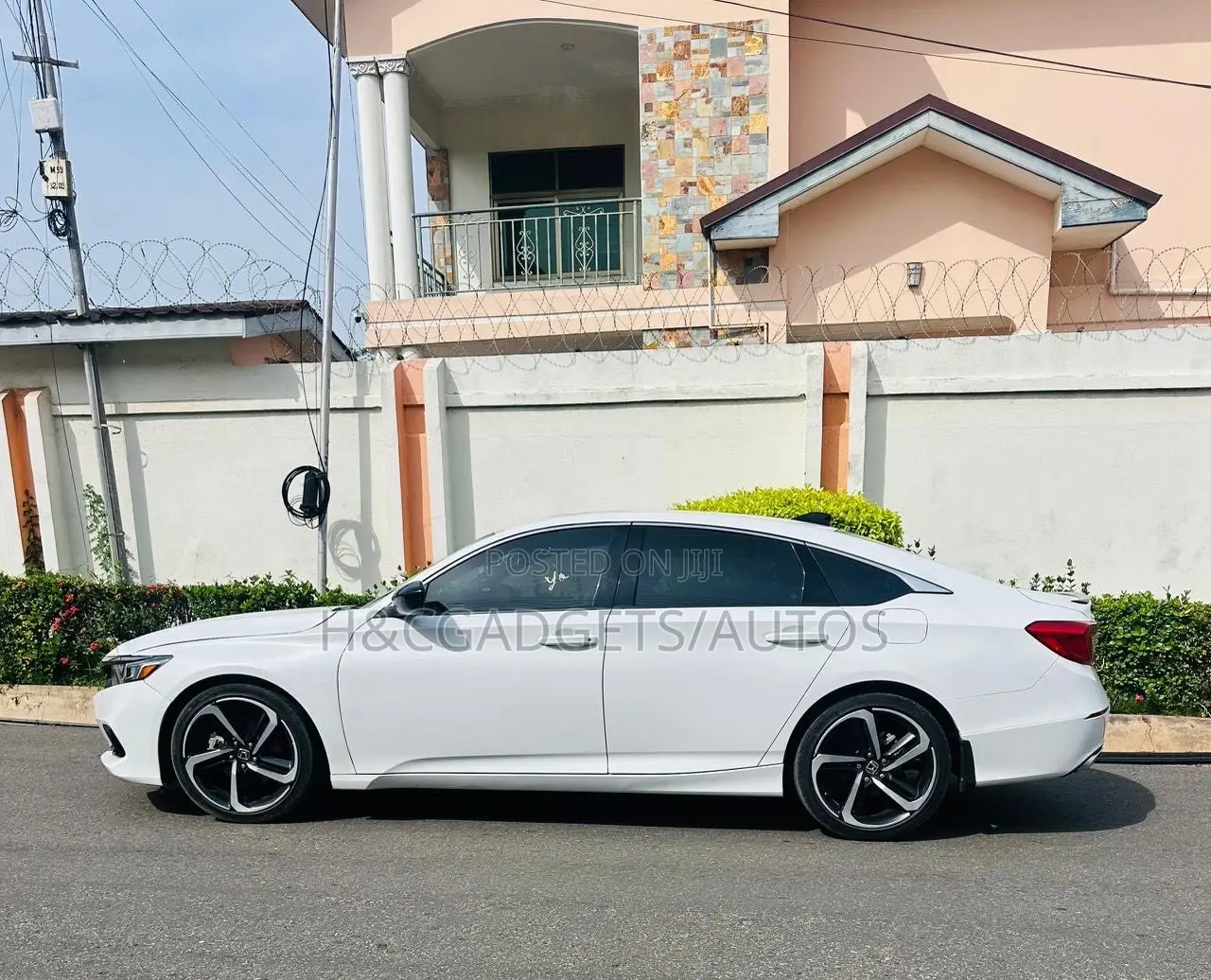 Honda Accord Sport 2.0T 2022 White
