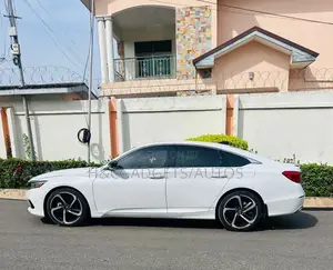 Honda Accord Sport 2.0T 2022 White