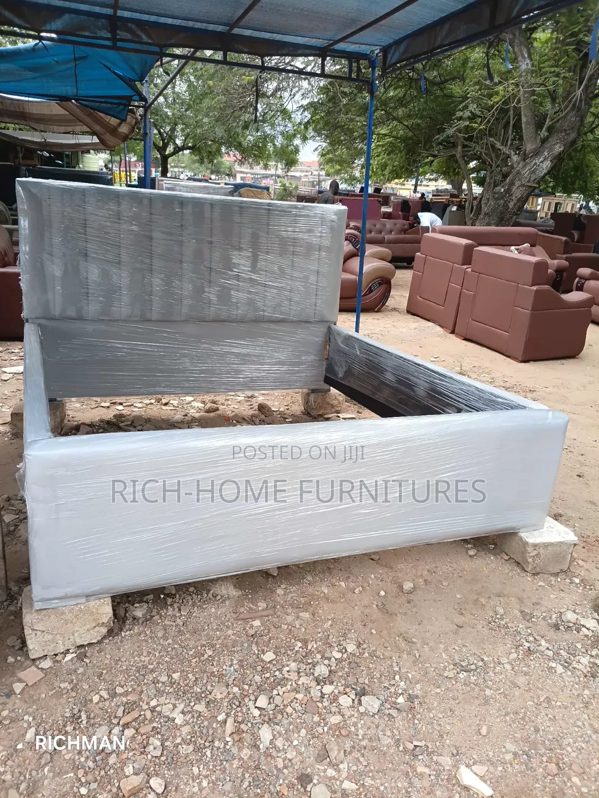 Rich-Home Furnitures