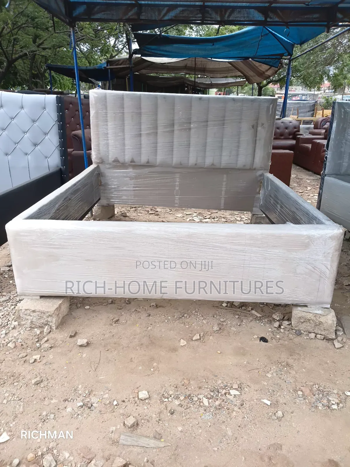 Rich-Home Furnitures