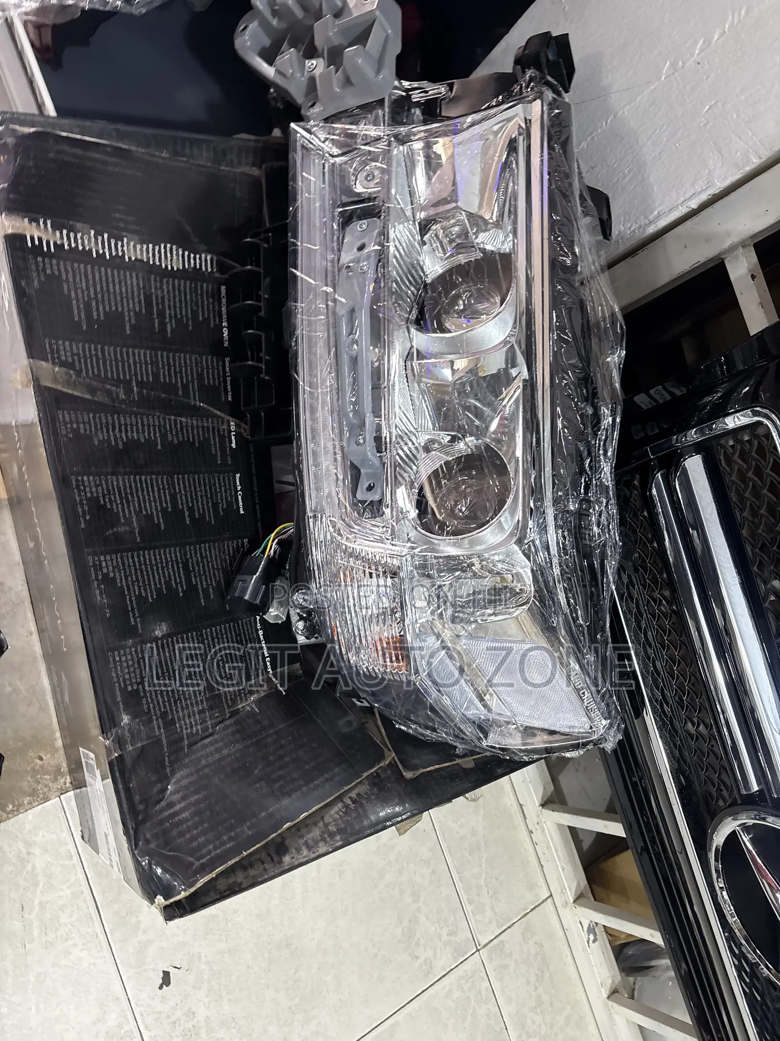 Toyota Land Cruiser Prado Headlights Available