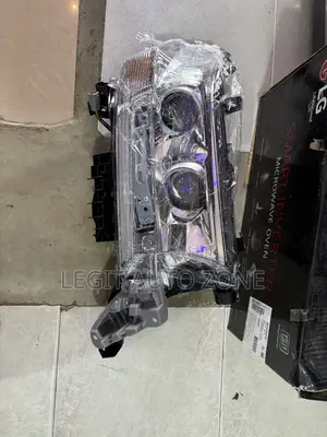 Toyota Land Cruiser Prado Headlights Available