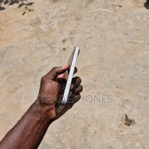 Apple iPhone 13 128 GB White
