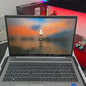 Laptop HP ZBook Firefly G8 16GB Intel Core i7 SSD 512GB
