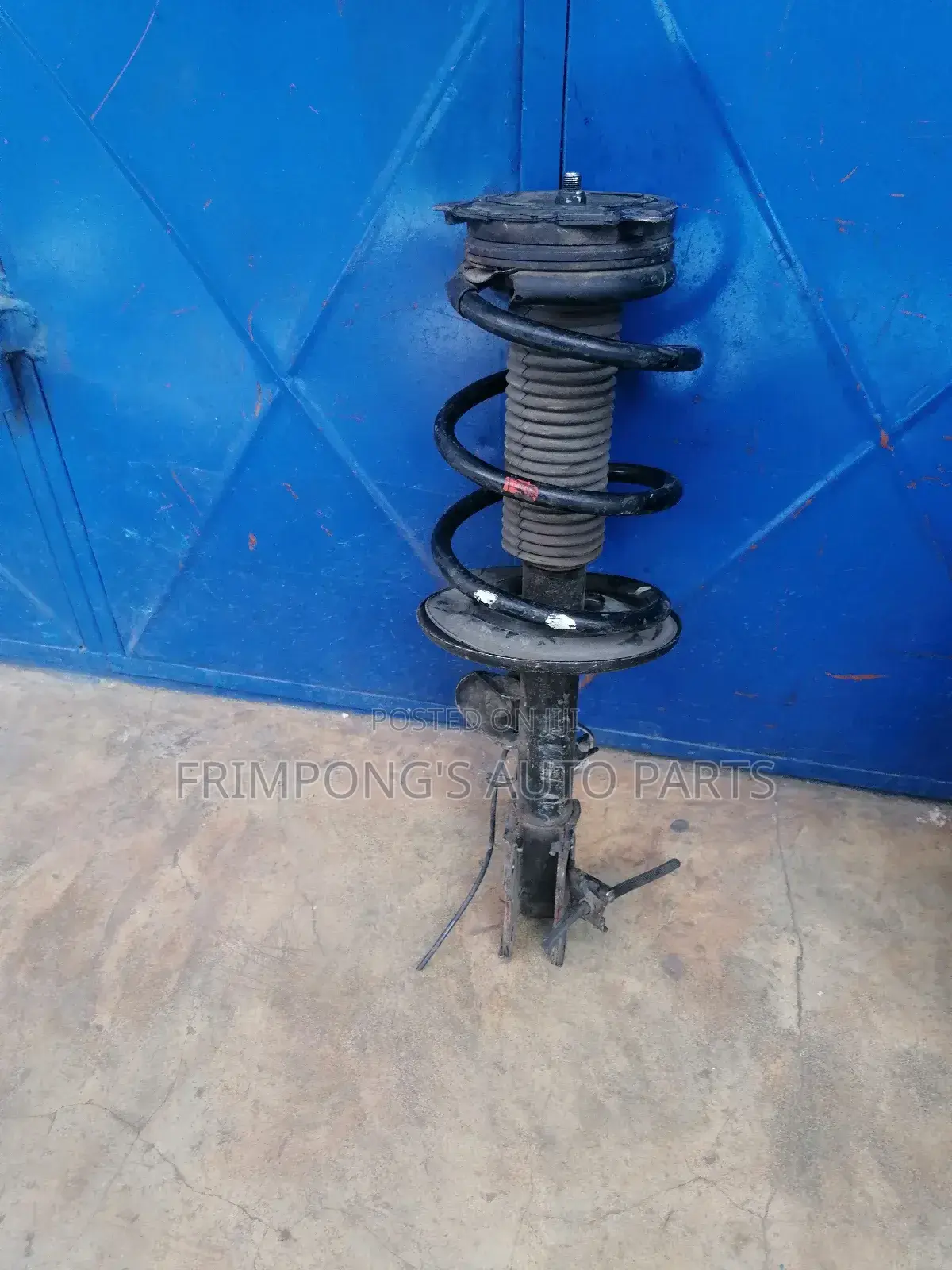 Nissan Pathfinder Front Shocks 2014 Front Right Side