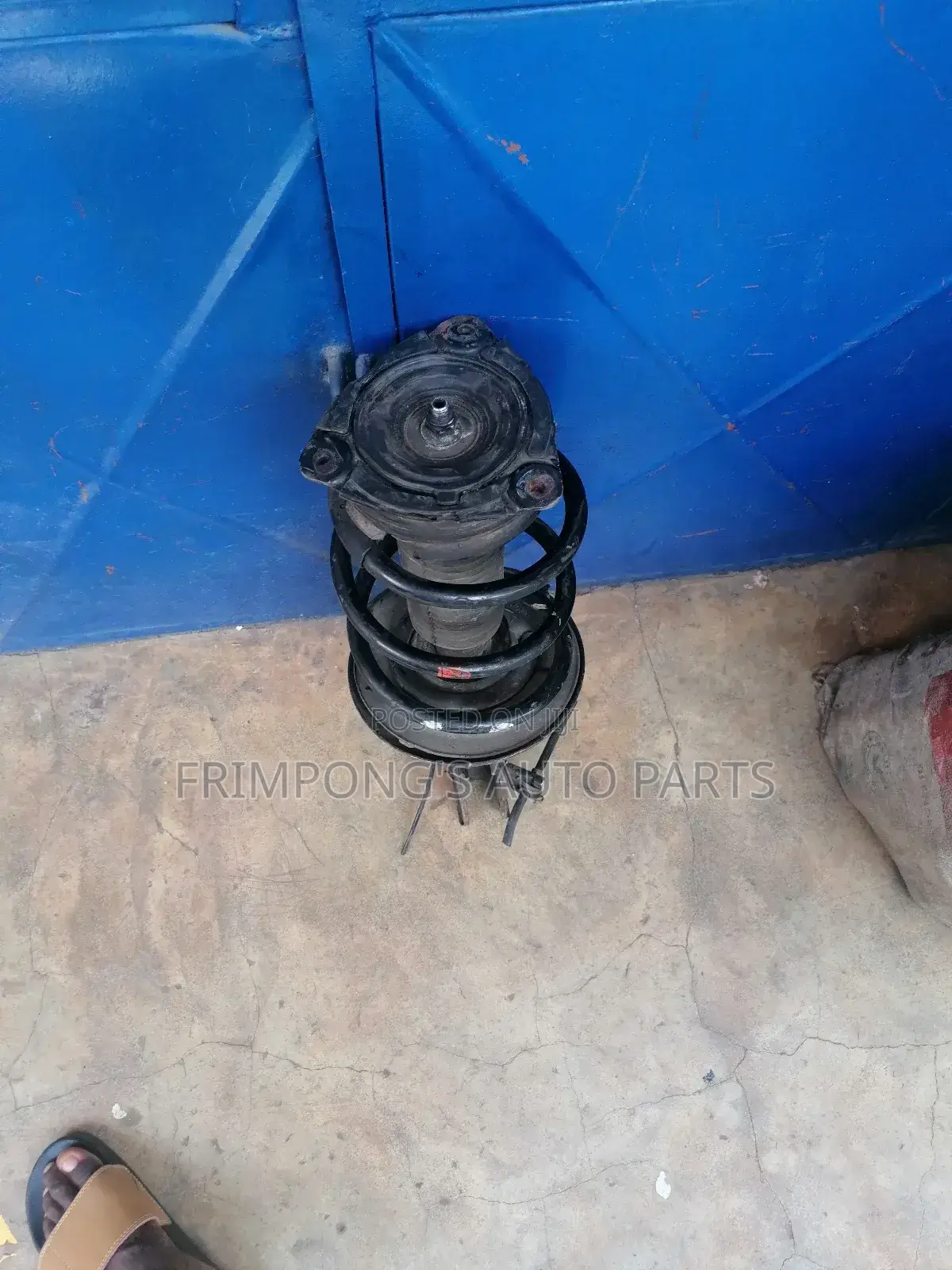 Nissan Pathfinder Front Shocks 2014 Front Right Side