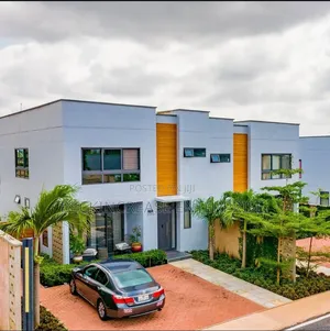 3bdrm House in Borteyman, Community 25 for sale