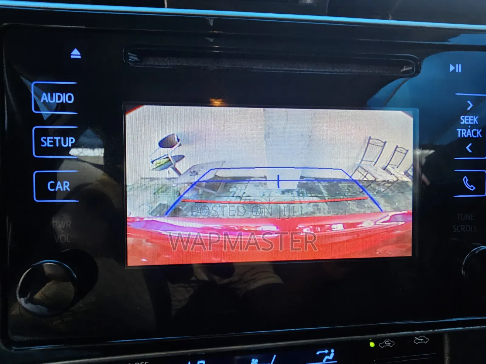 Toyota Corolla SE (1.8L 4cyl 6M) 2018 Red