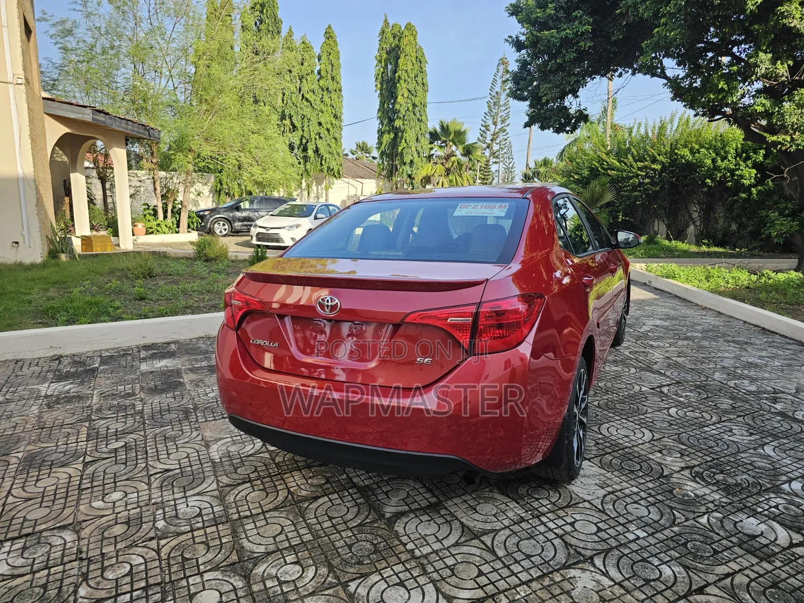 Toyota Corolla SE (1.8L 4cyl 6M) 2018 Red