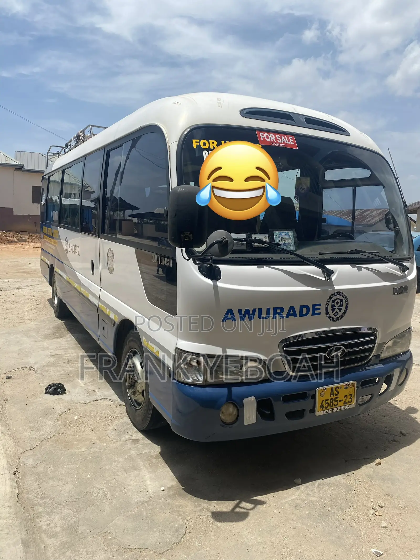 Hyundai County 2012 White