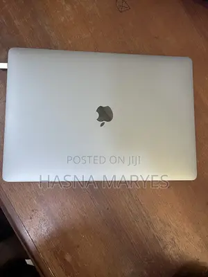 Laptop Apple MacBook Pro 2017 16GB Intel Core i7 SSD 512GB