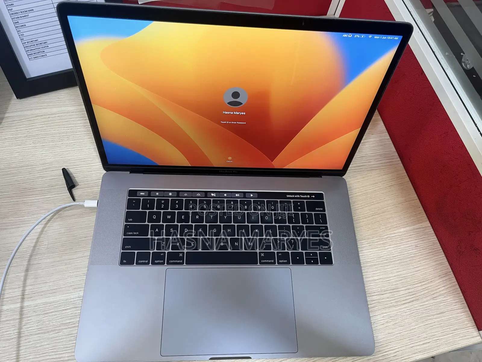 Laptop Apple MacBook Pro 2017 16GB Intel Core i7 SSD 512GB