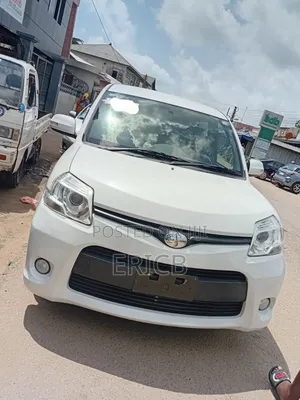 Toyota Sienta 2014 White