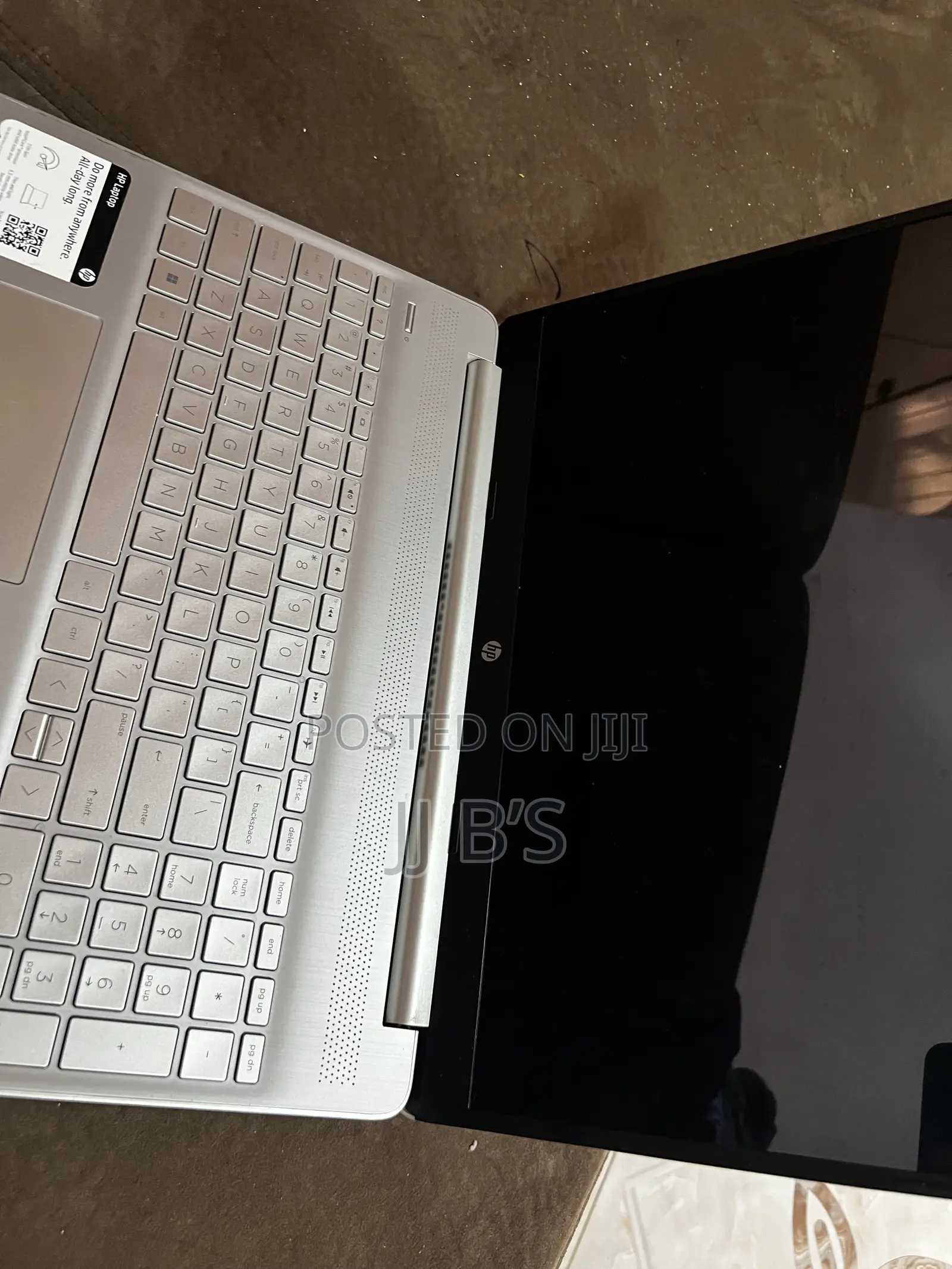 Laptop HP 15s 8GB Intel Core i3 HDD+SSD 256GB
