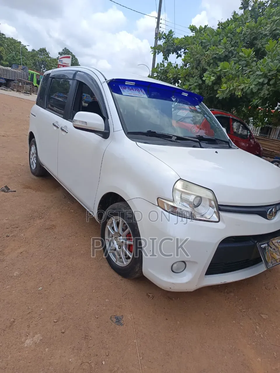 Toyota Sienta 1.5 FWD 2013 White