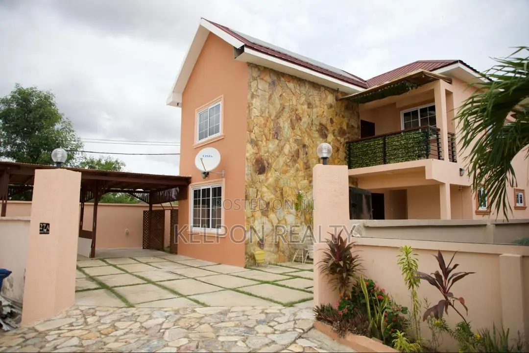Furnished 4bdrm Duplex in Achimota, School Area for sale