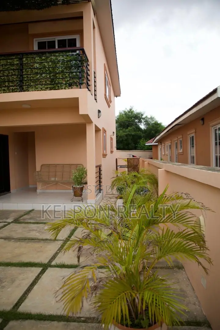Furnished 4bdrm Duplex in Achimota, School Area for sale