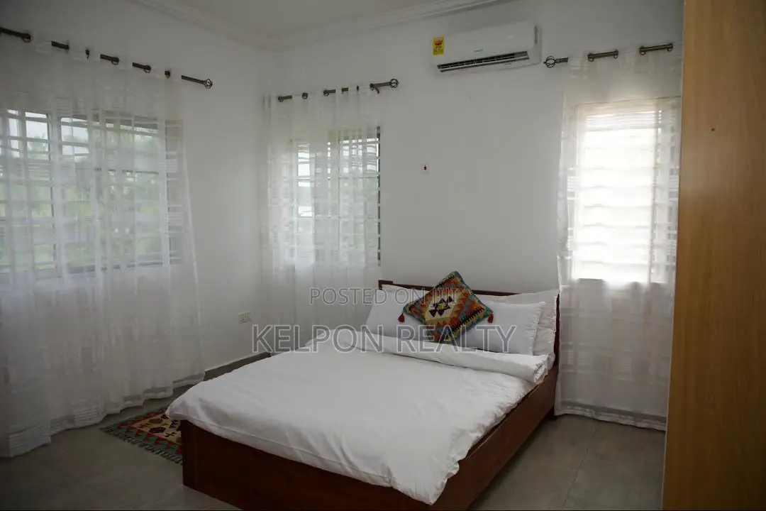 Furnished 4bdrm Duplex in Achimota, School Area for sale