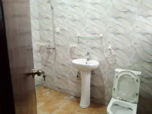 3bdrm House in Kofis Realty, Spintex for rent