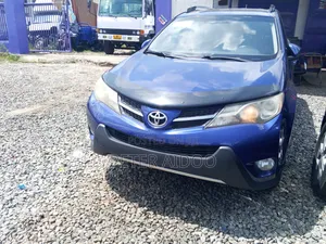 Toyota RAV4 2016 Blue