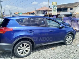 Toyota RAV4 2016 Blue