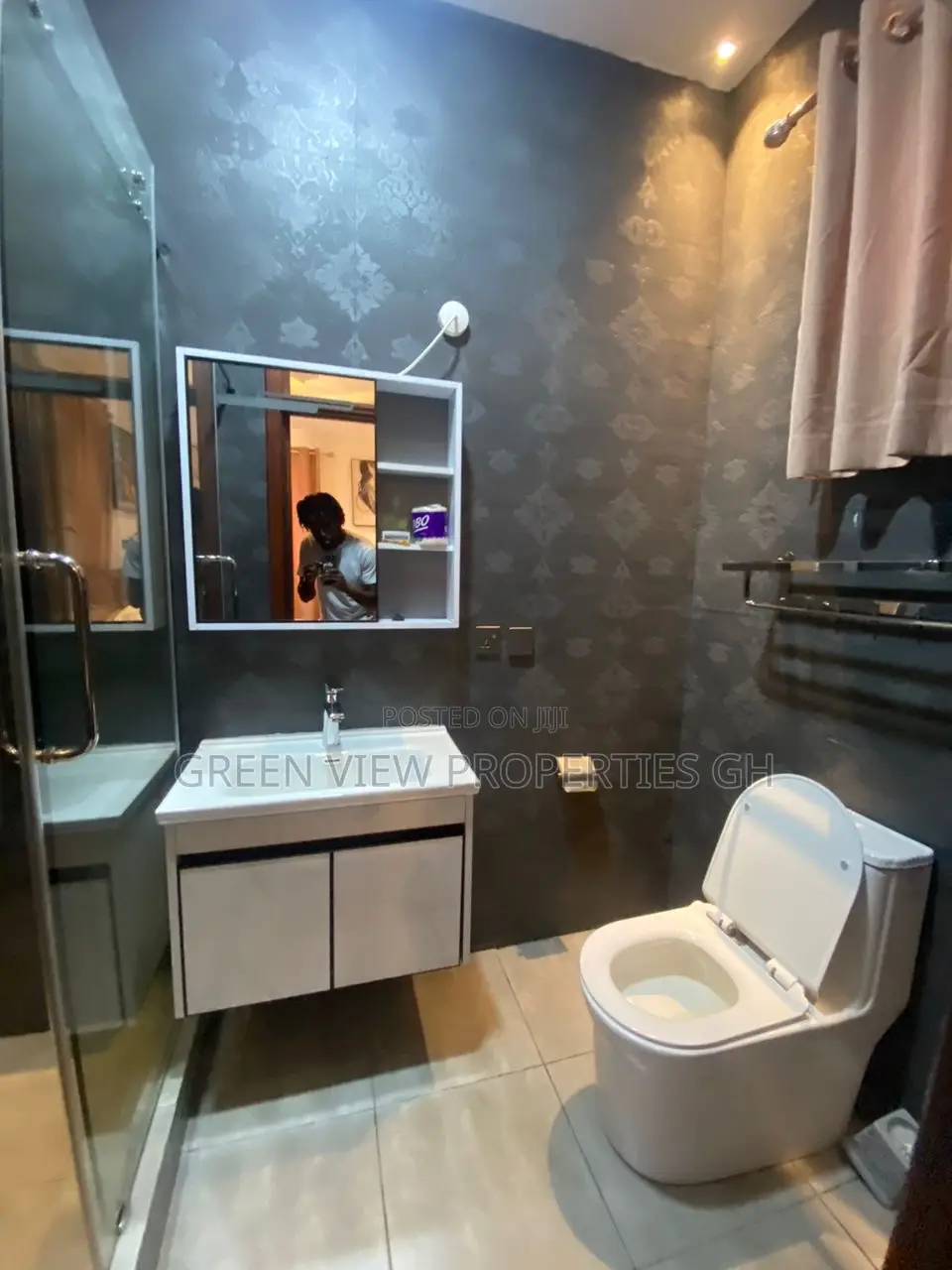 Furnished 3bdrm Apartment in Tseaddo for rent