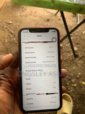 Apple iPhone 11 64 GB Red