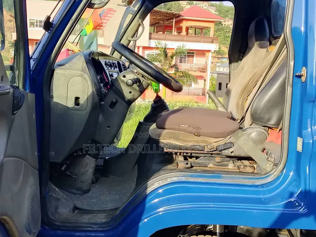 Hyundai Mighty 2