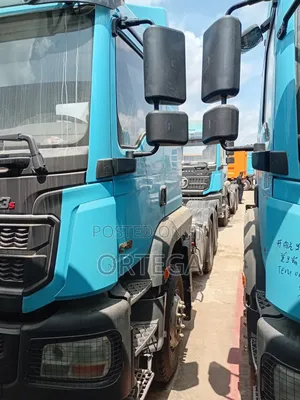 Shacman Sagmoto Trailer Heads Fir Sale