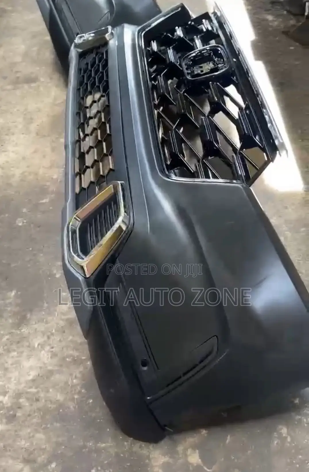 Honda CRV 2023,2025,2024, Hybrid Front Bumper Complete