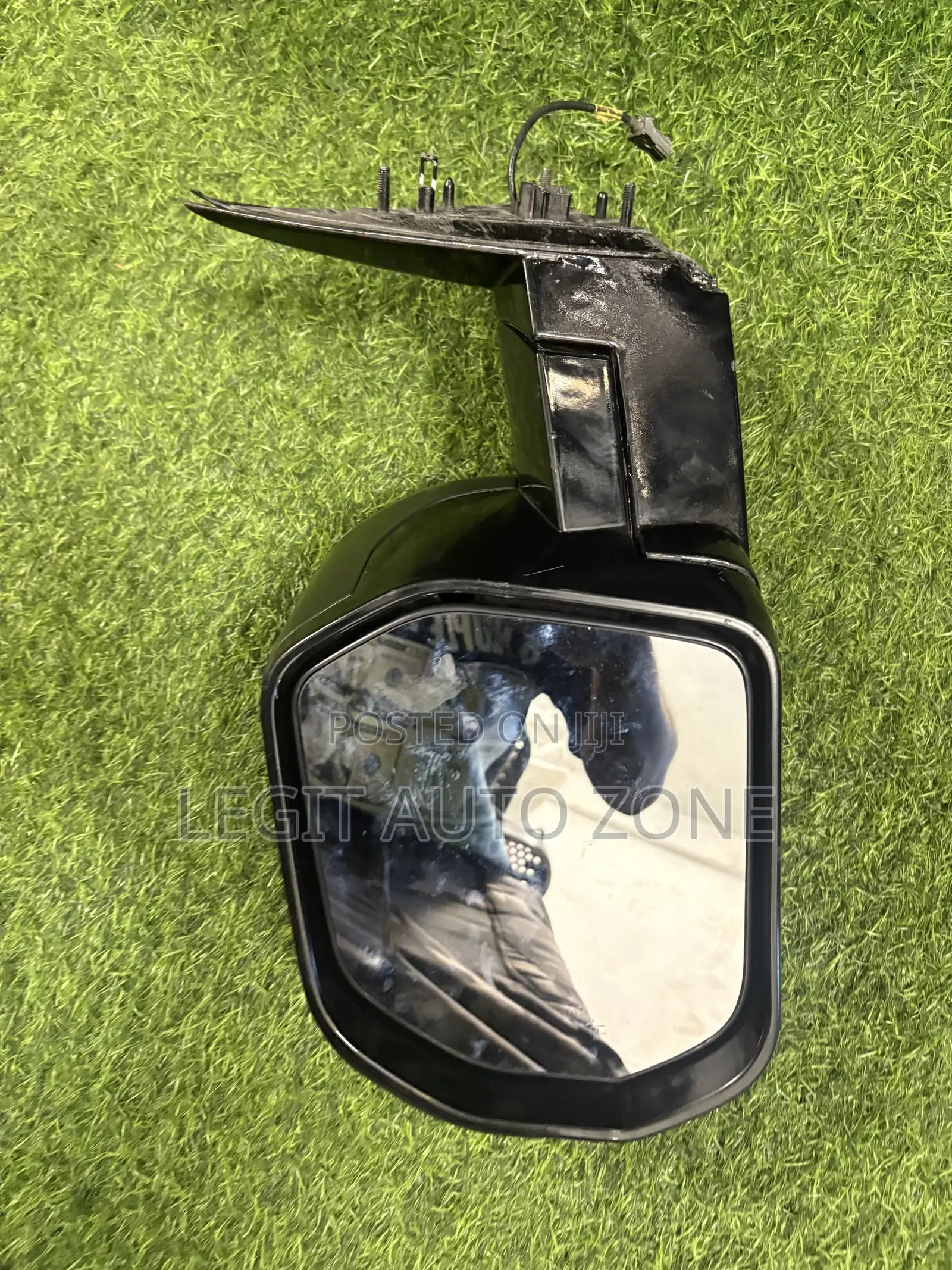 Toyota Tundra 2023,2024,2025, Driving Mirror Complete Available
