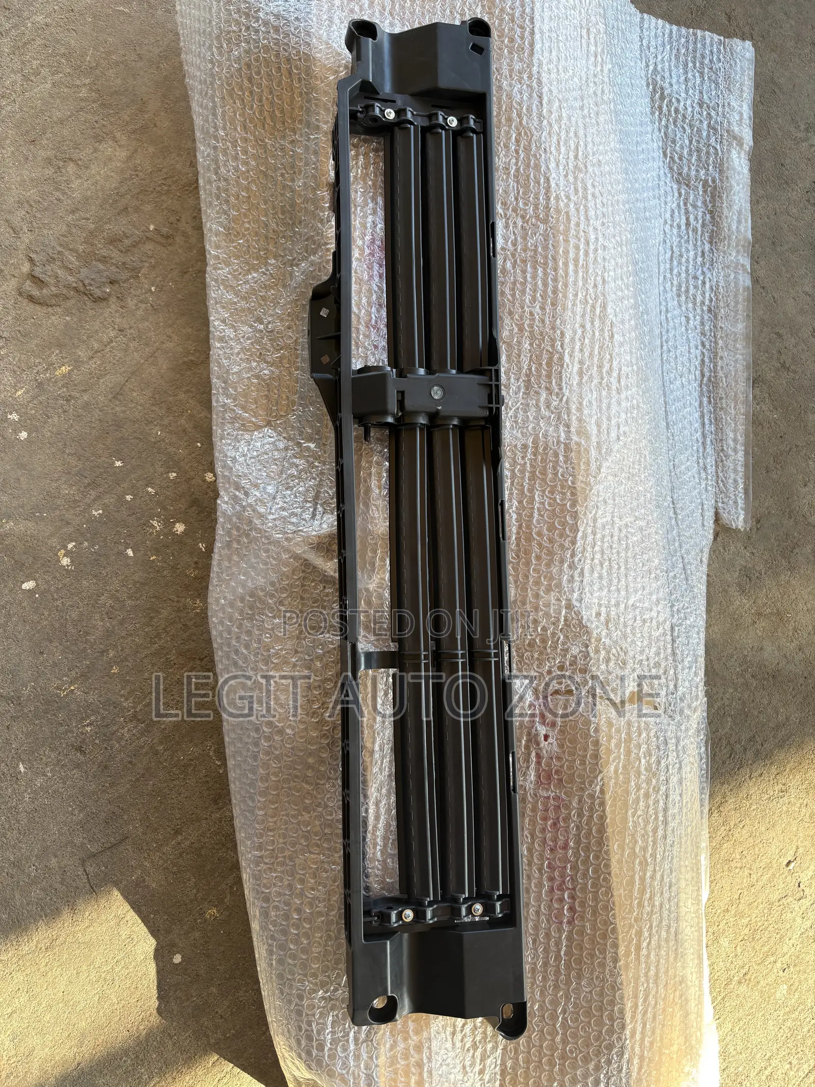 Honda CRV 2024,2023,2025, Shutter Grill With Motor