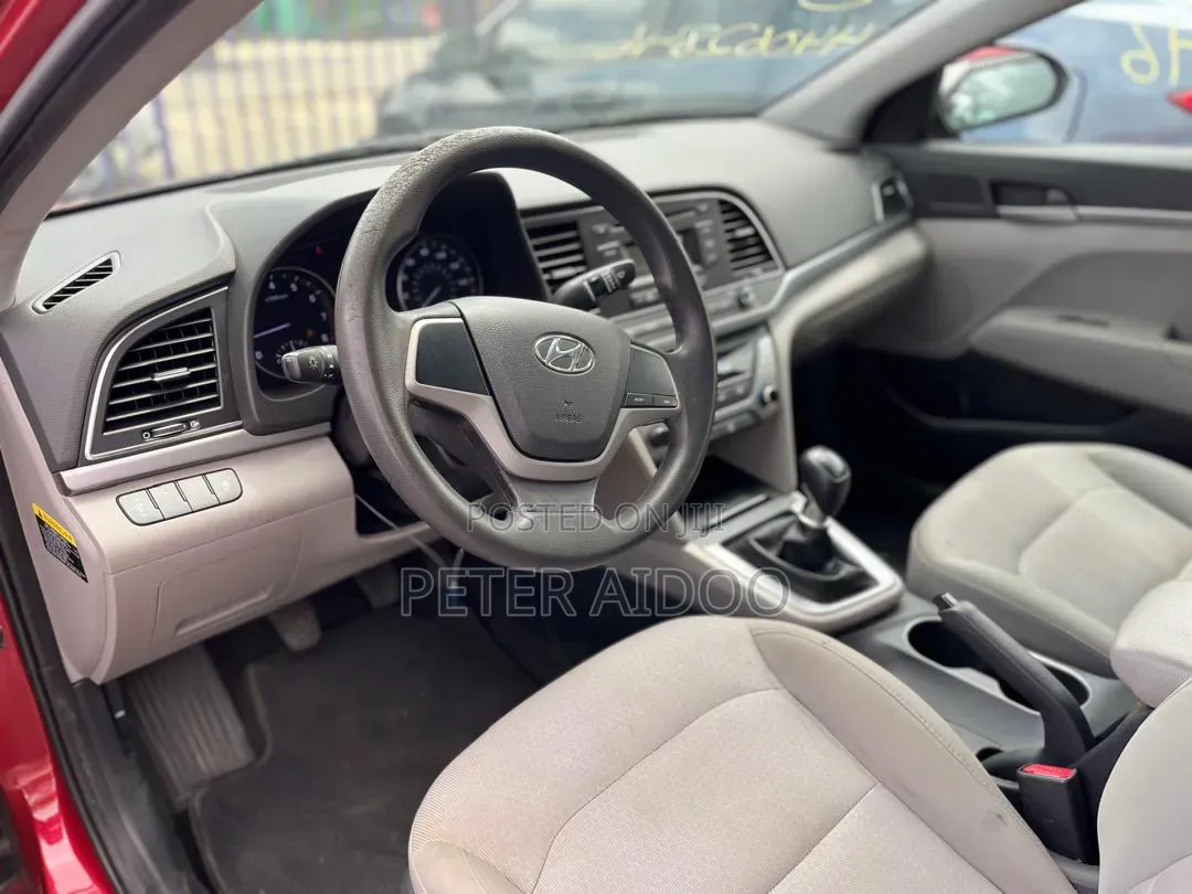 Hyundai Elantra 2018 Red