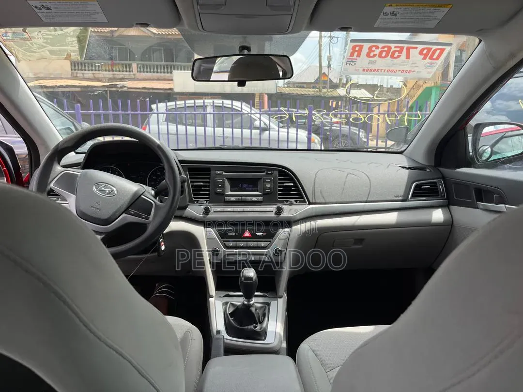 Hyundai Elantra 2018 Red