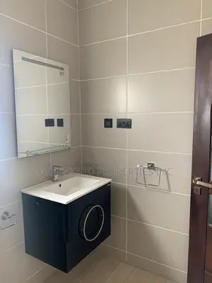 2bdrm Apartment in Roundabout, Tseaddo for rent