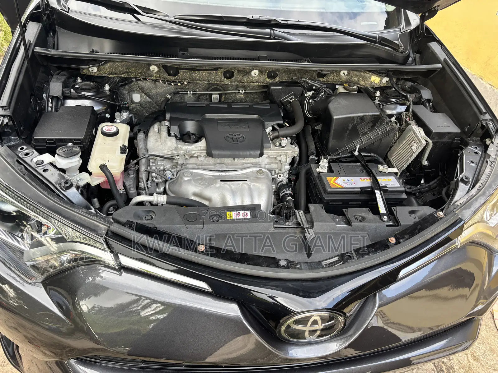 Toyota RAV4 XLE 4dr SUV AWD (2.5L 4cyl 6A) 2018 Gray
