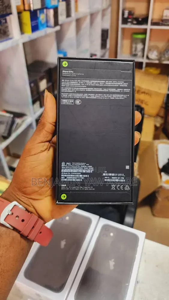 New Apple iPhone 13 Pro 256 GB Black