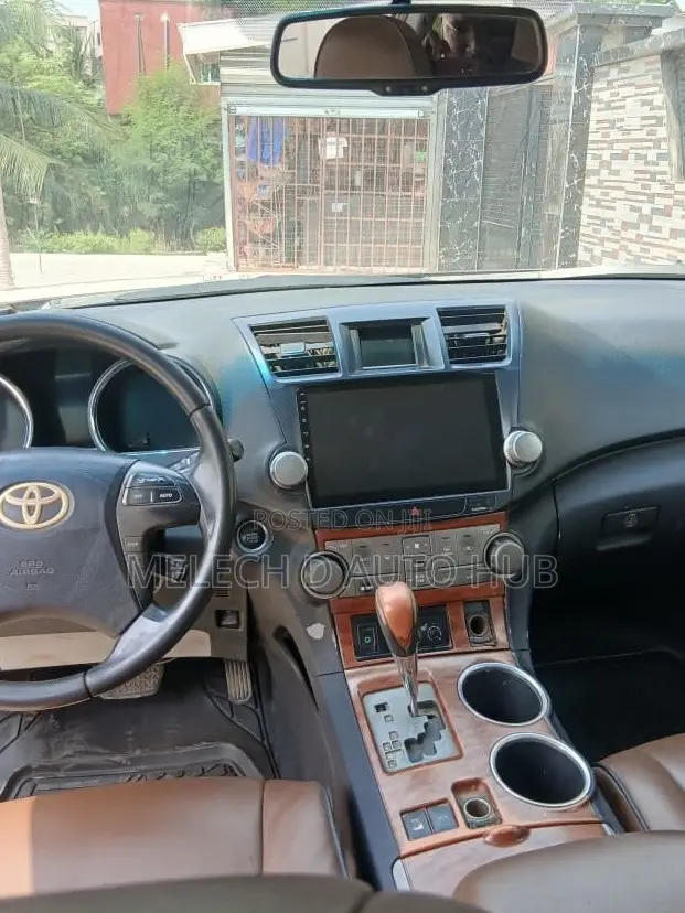 Toyota Highlander Limited 2010 Red