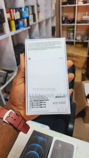 New Apple iPhone 11 128 GB White