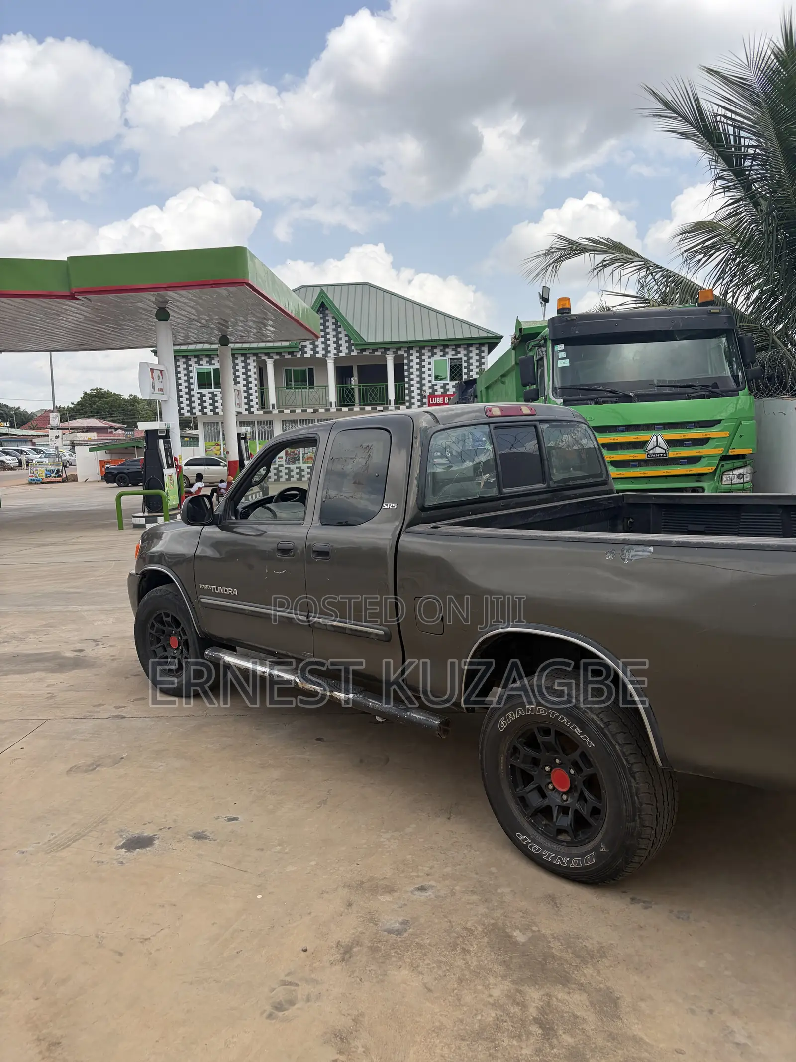 Toyota Tundra 2010 Gray