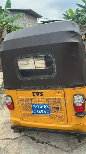 TVS XL 100 2025 Yellow