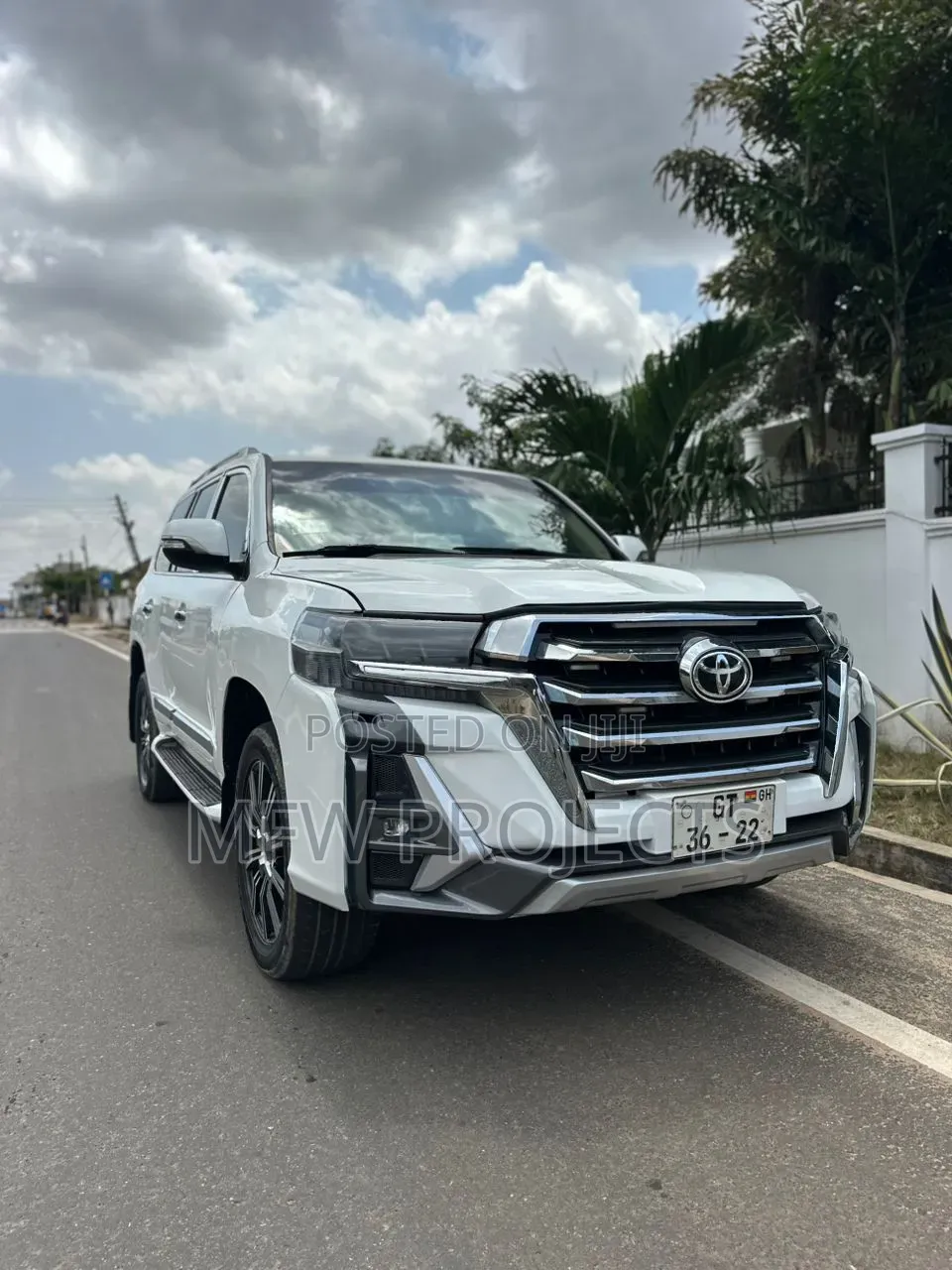 Toyota Land Cruiser 4.0 V6 GX-R 2013 White