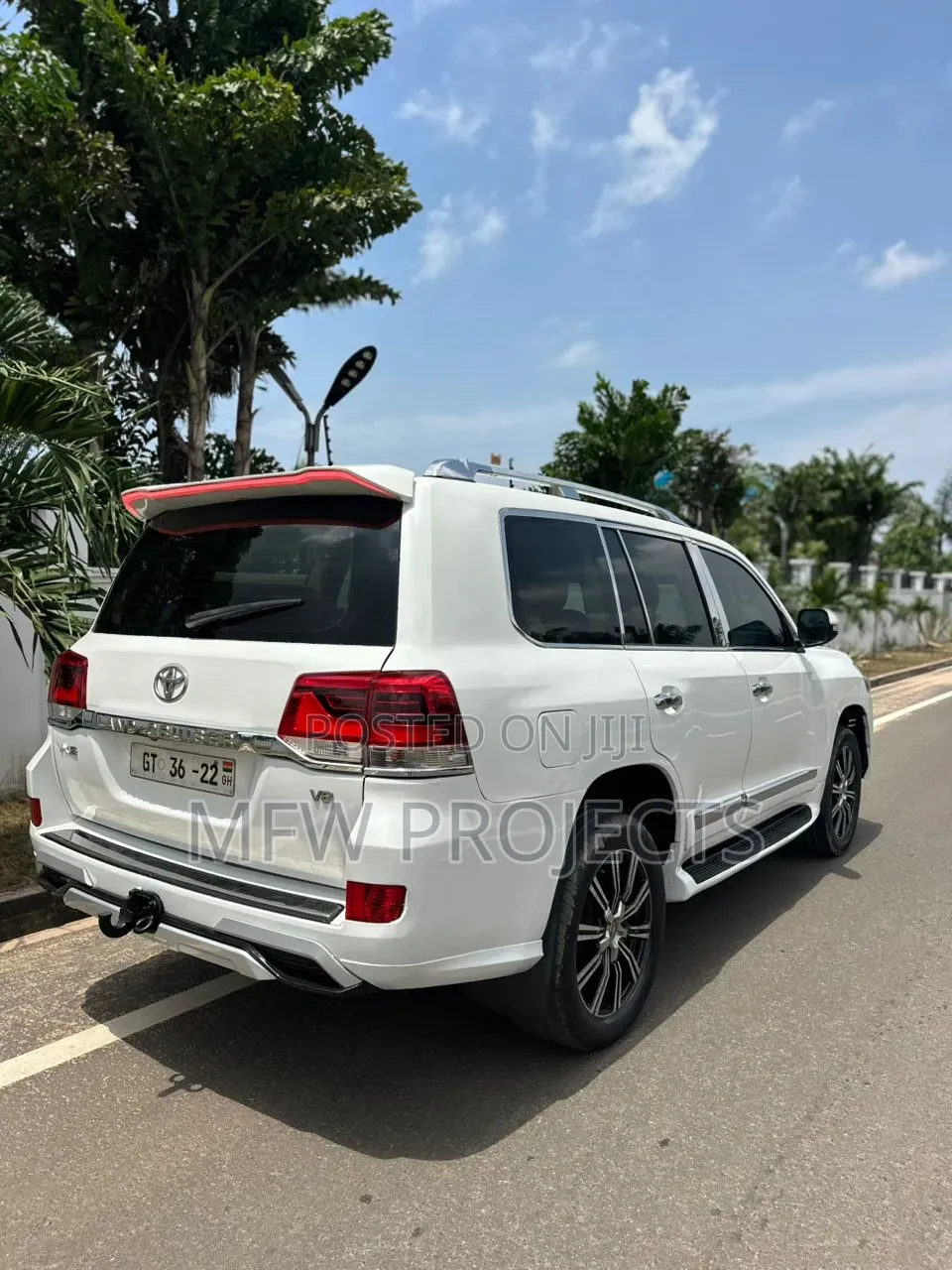 Toyota Land Cruiser 4.0 V6 GX-R 2013 White