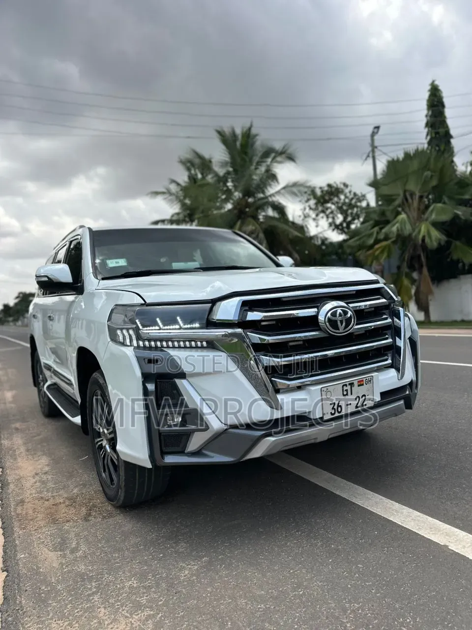 Toyota Land Cruiser 4.0 V6 GX-R 2013 White