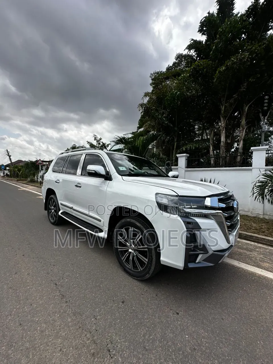 Toyota Land Cruiser 4.0 V6 GX-R 2013 White