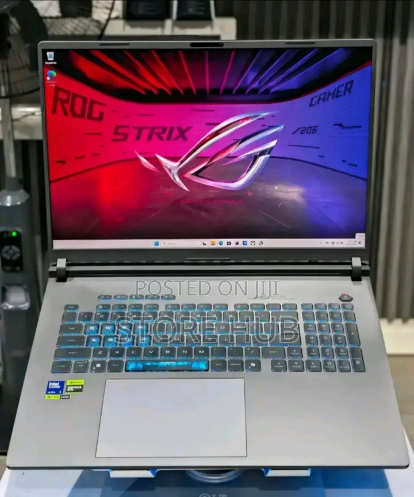 New Laptop Asus ROG Strix G17 16GB Intel Core Ultra 7 SSD 1T
