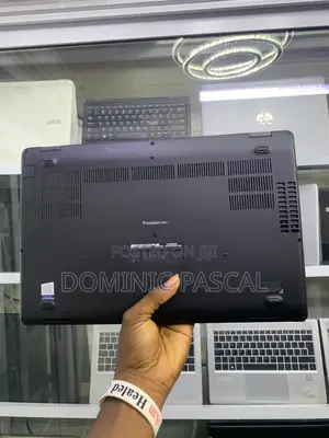 Laptop Dell Precision 3541 32GB Intel Core i7 SSD 512GB