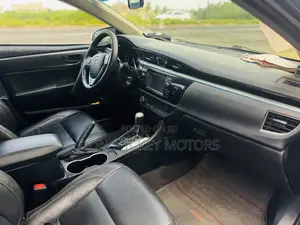 Toyota Corolla Altis 2015 Gray