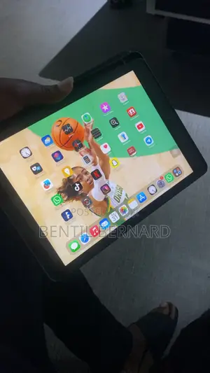 Apple iPad 10.2 (2019) 32 GB Gray