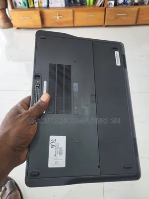 Laptop Dell Latitude E7450 8GB Intel Core i5 SSD 256GB